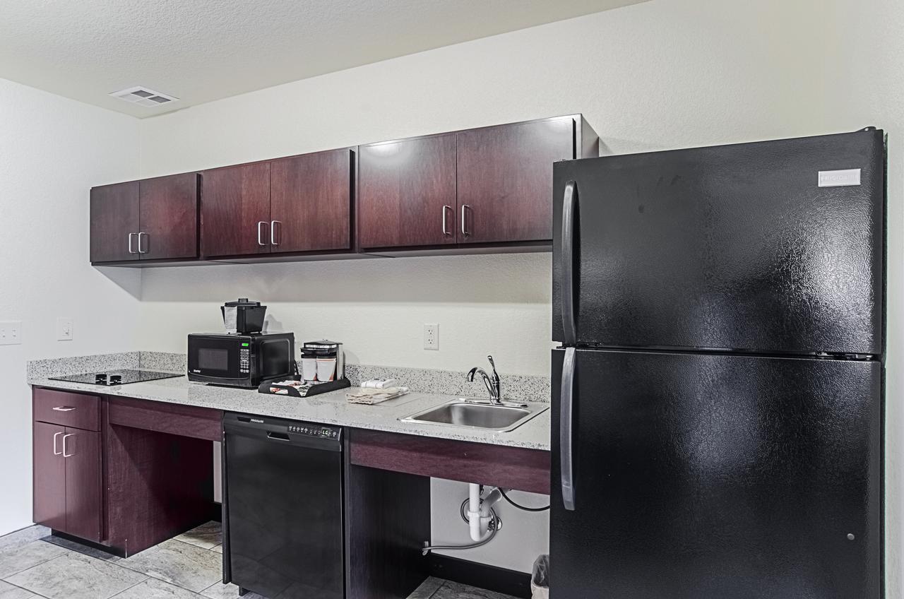 Cobblestone Inn & Suites - Guernsey Esterno foto
