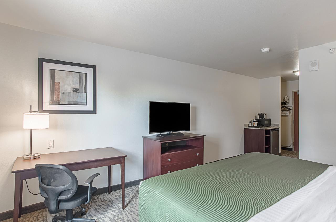 Cobblestone Inn & Suites - Guernsey Esterno foto