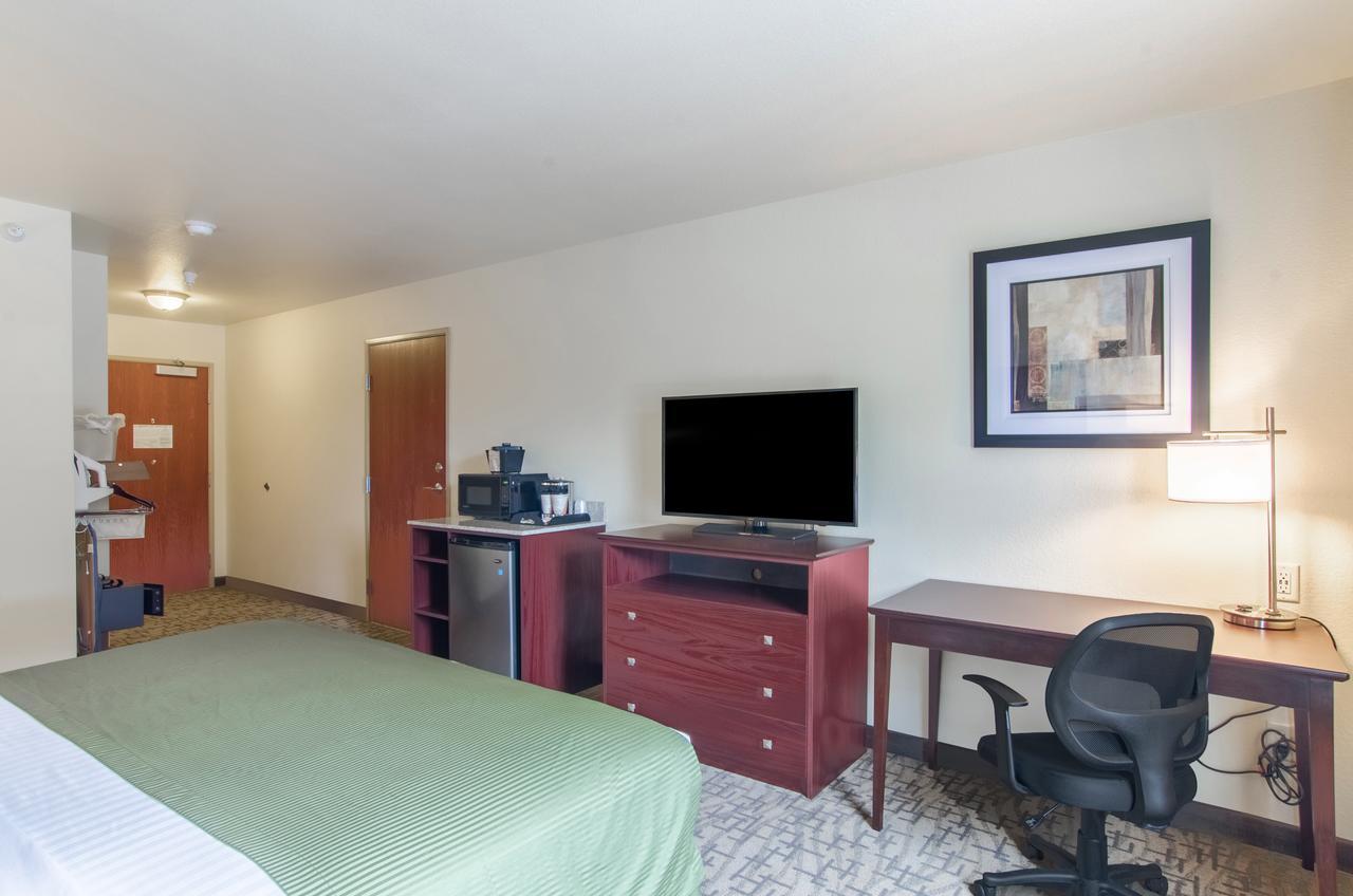 Cobblestone Inn & Suites - Guernsey Esterno foto