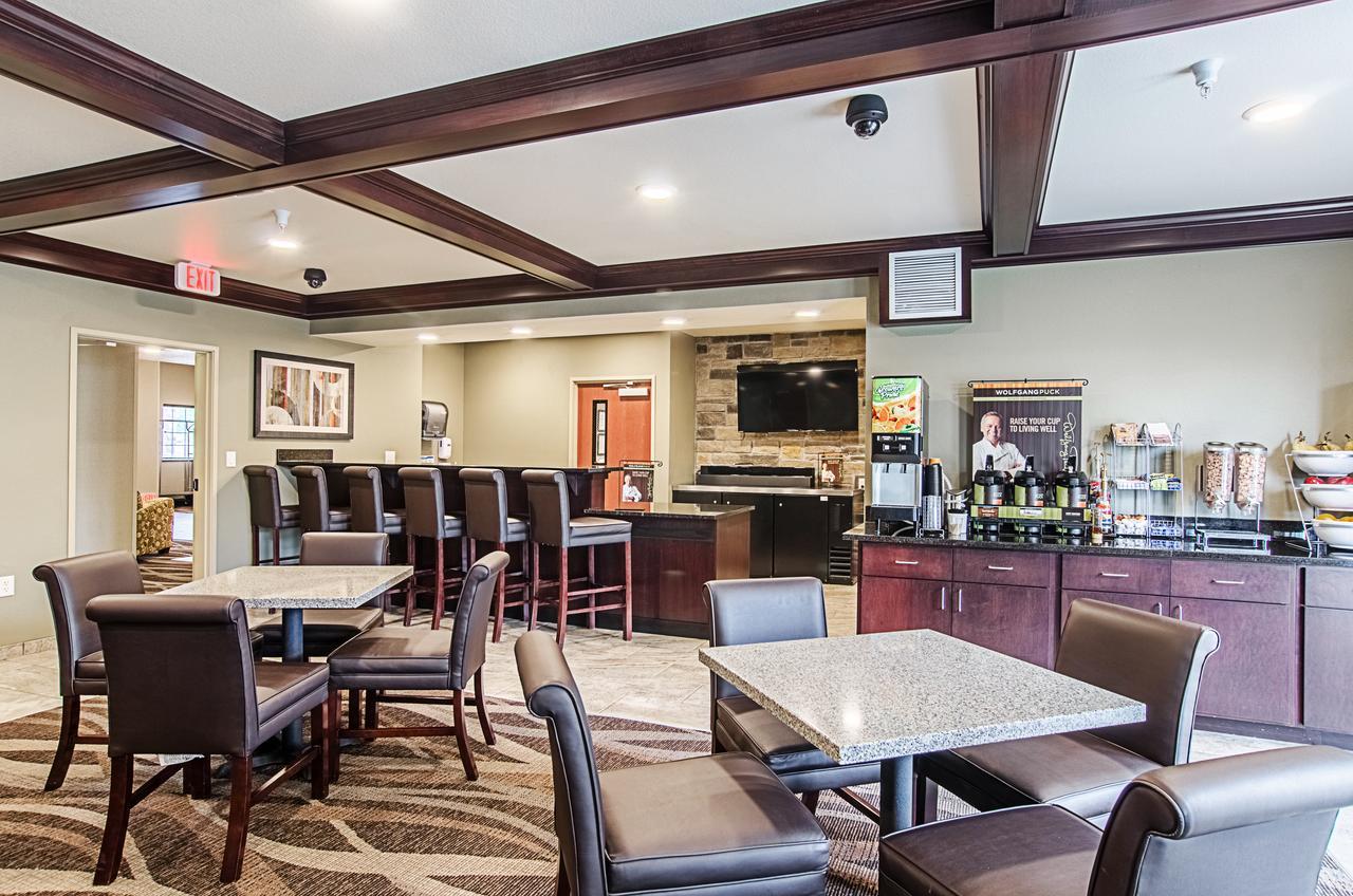 Cobblestone Inn & Suites - Guernsey Esterno foto